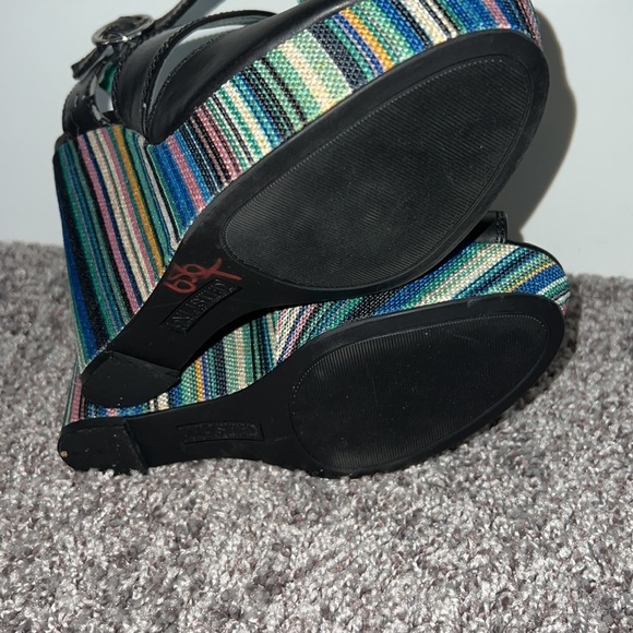 Unlisted Striped Wedge Heels - Picture 5 of 5